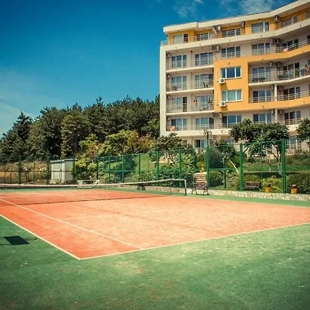 Crown Fort Club, Sea View Apartment 아파트 스베티 블라스