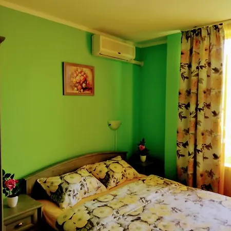 Crown Fort Club, Sea View Apartment 아파트 스베티 블라스
